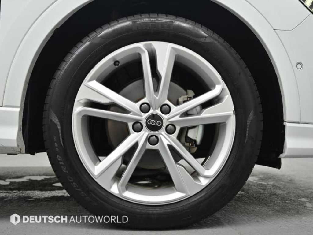 Audi Q3 — photo 05
