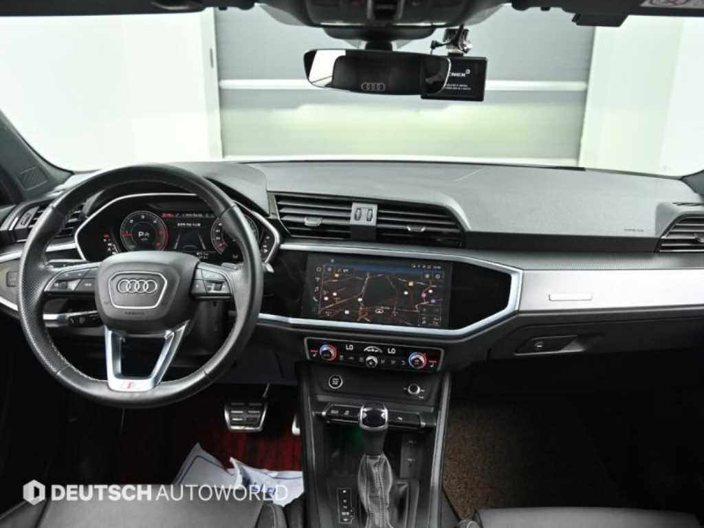 Audi Q3 — photo 07