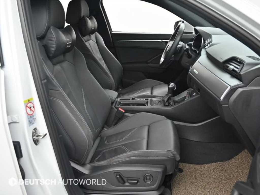 Audi Q3 — photo 10