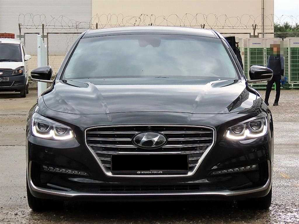 Hyundai Grandeur — photo 01