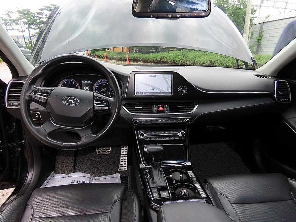 Hyundai Grandeur — photo 07
