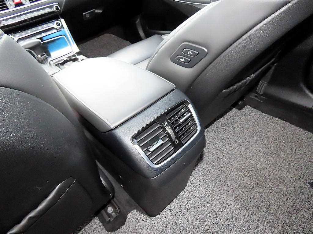 Hyundai Grandeur — photo 15