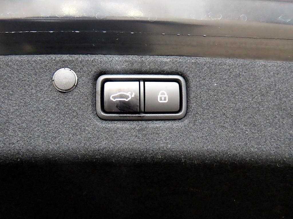 Hyundai Grandeur — photo 17