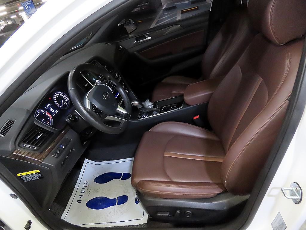 Hyundai Sonata — photo 06