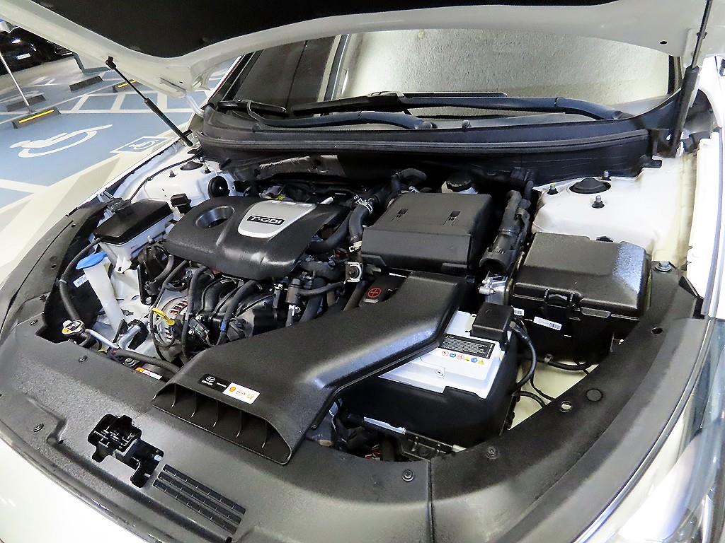 Hyundai Sonata — photo 19