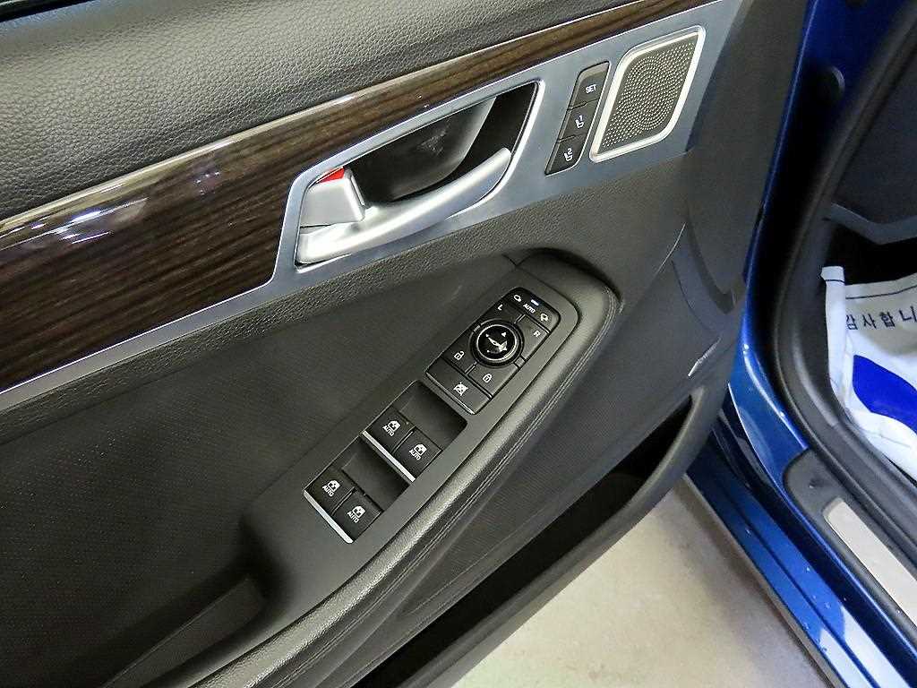 Genesis G80 — photo 13