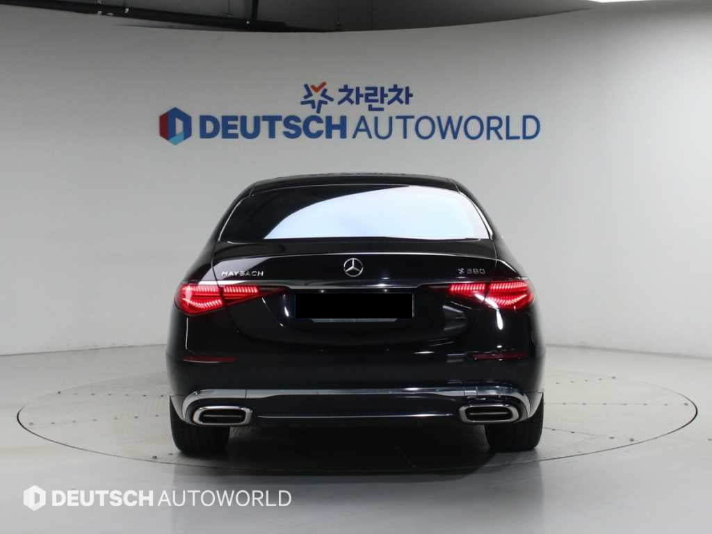 Mercedes-Benz S-Class — photo 04