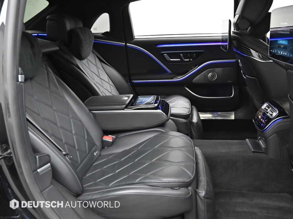 Mercedes-Benz S-Class — photo 12