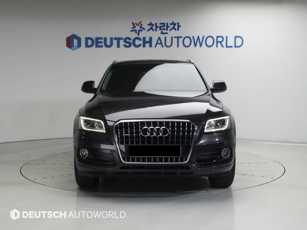 Audi Q5 — photo 03