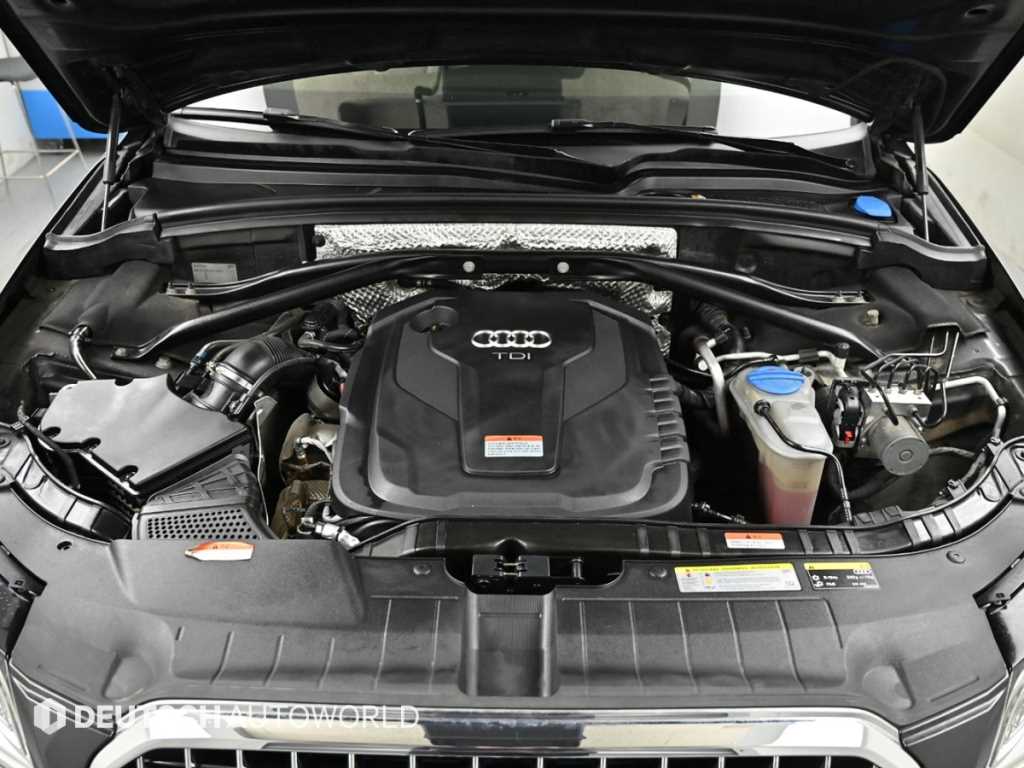 Audi Q5 — photo 06