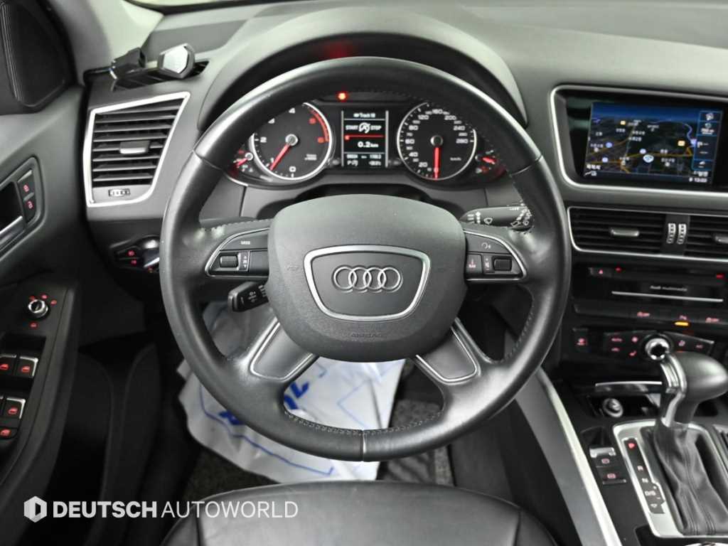 Audi Q5 — photo 13