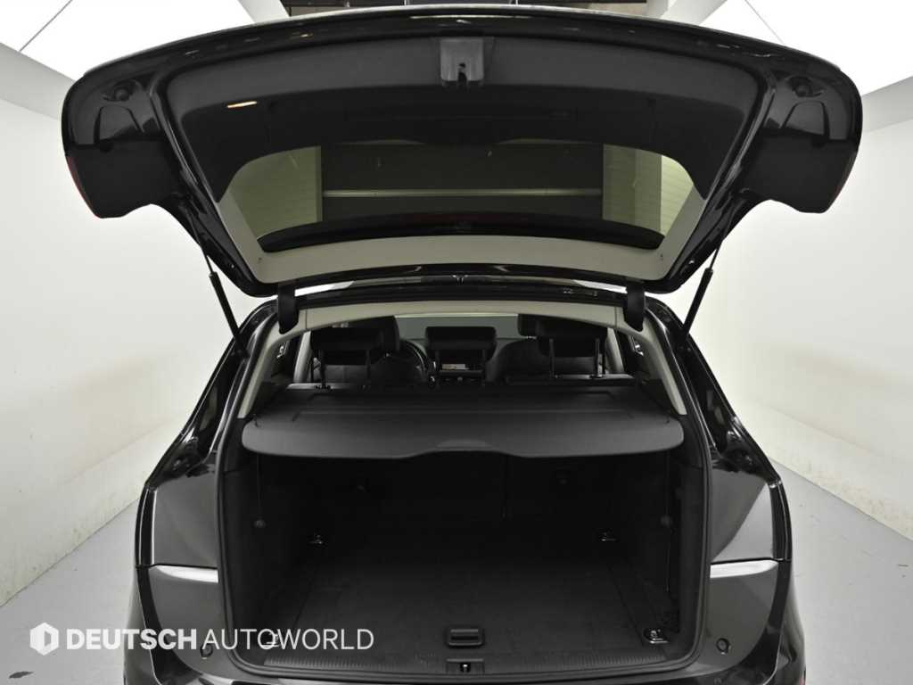 Audi Q5 — photo 20