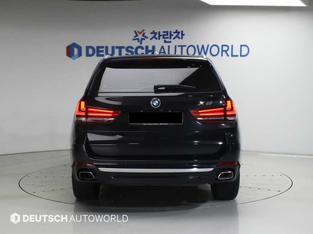 BMW X5 — photo 04