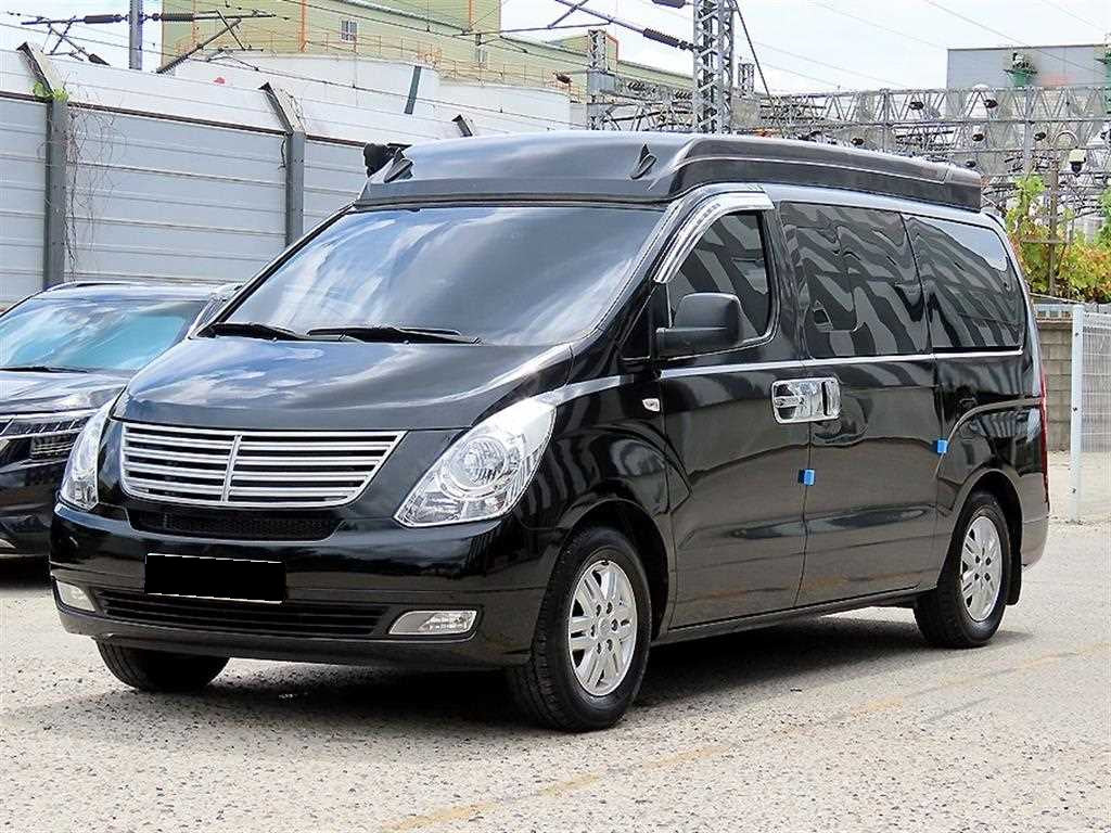 Hyundai Starex — photo 01
