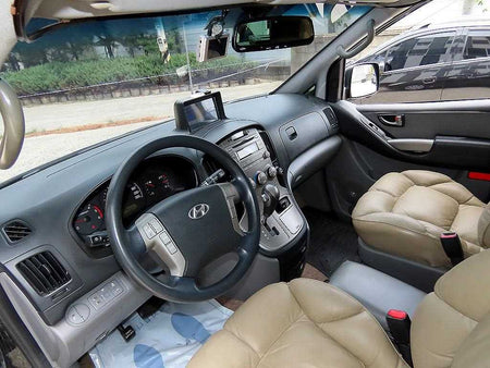 Hyundai Starex — photo 08