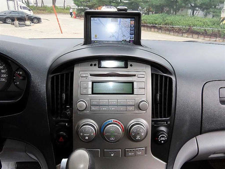 Hyundai Starex — photo 12