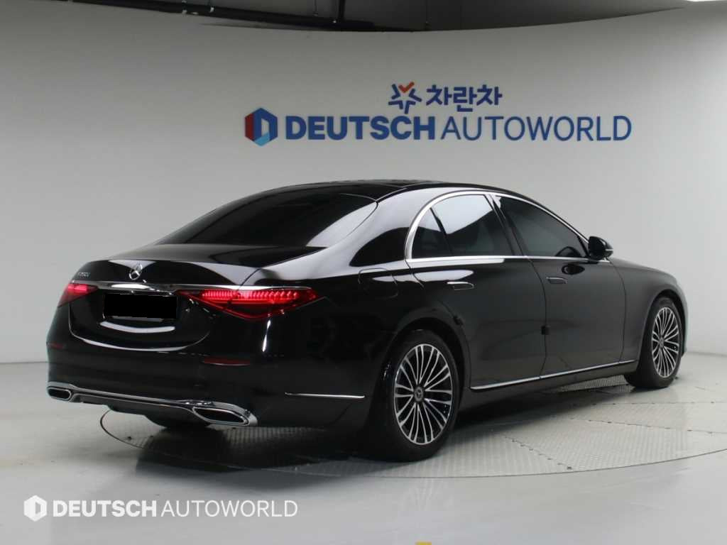 Mercedes-Benz S-Class — photo 02