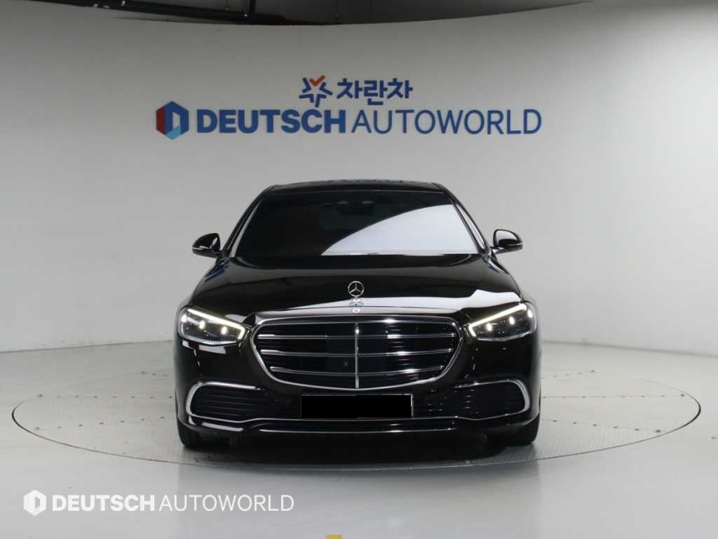 Mercedes-Benz S-Class — photo 03