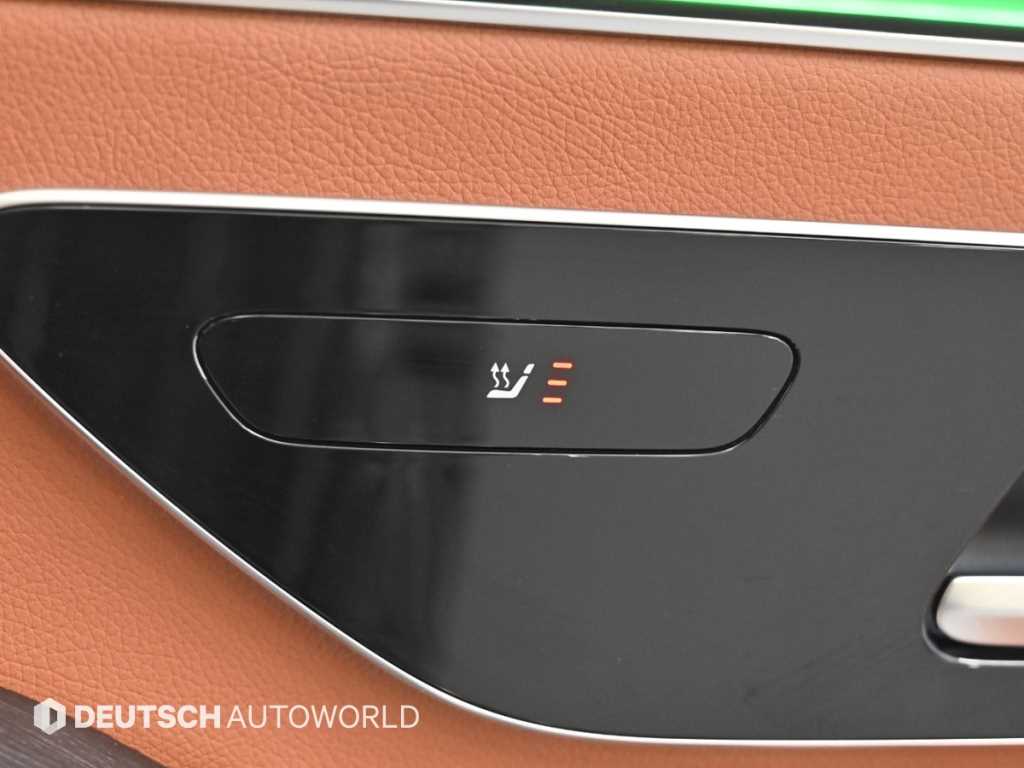 Mercedes-Benz S-Class — photo 16
