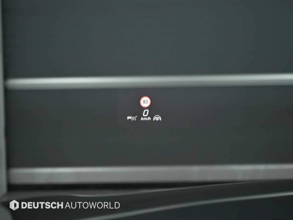 Mercedes-Benz S-Class — photo 17