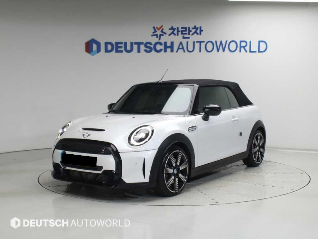 Mini Cooper Convertible — photo 20