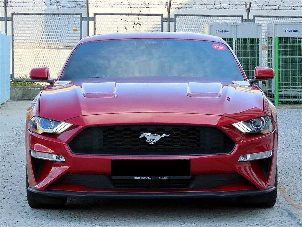 Ford Mustang — photo 01