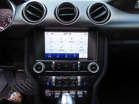 Ford Mustang — photo 14