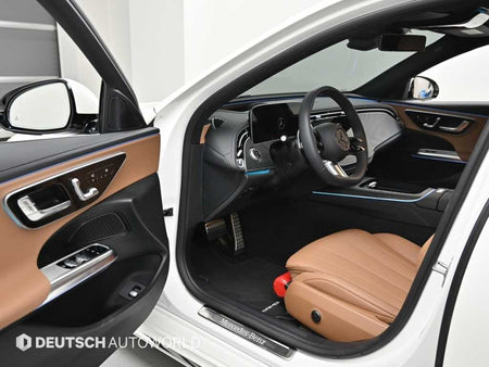 Mercedes-Benz E-Class — photo 11