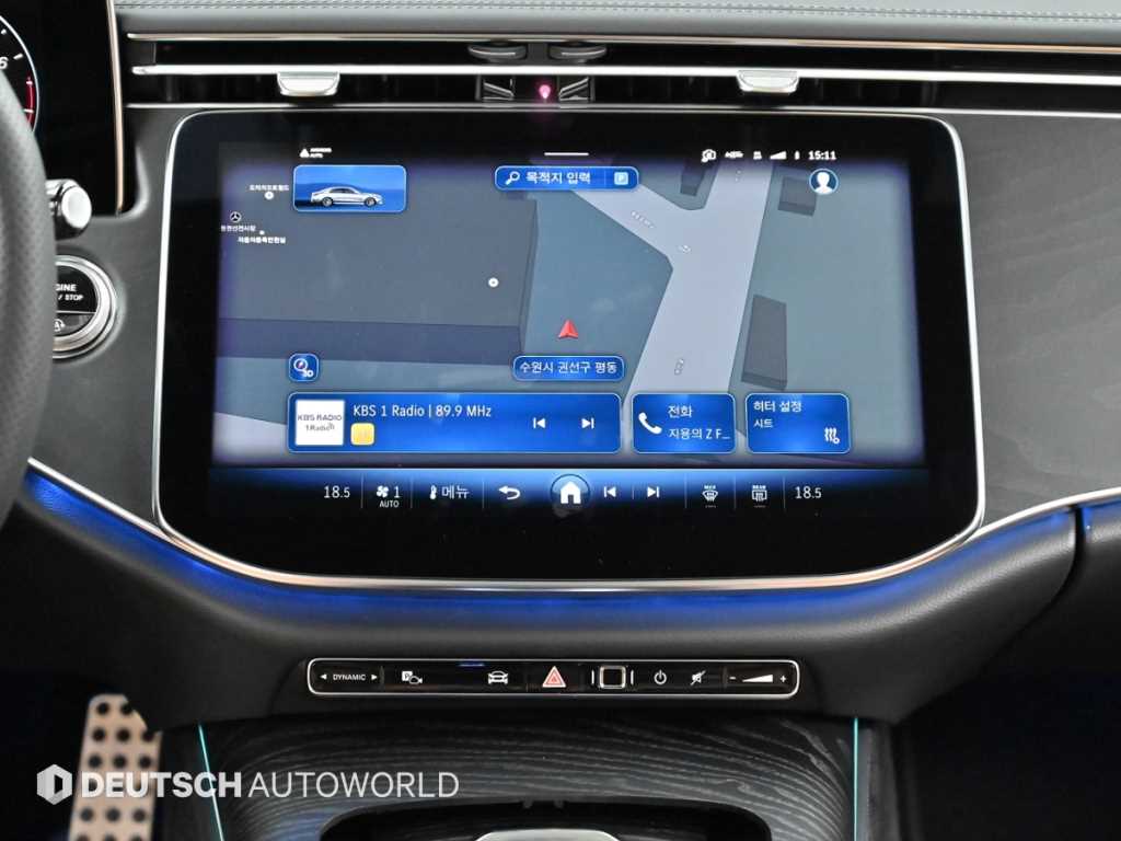 Mercedes-Benz E-Class — photo 14