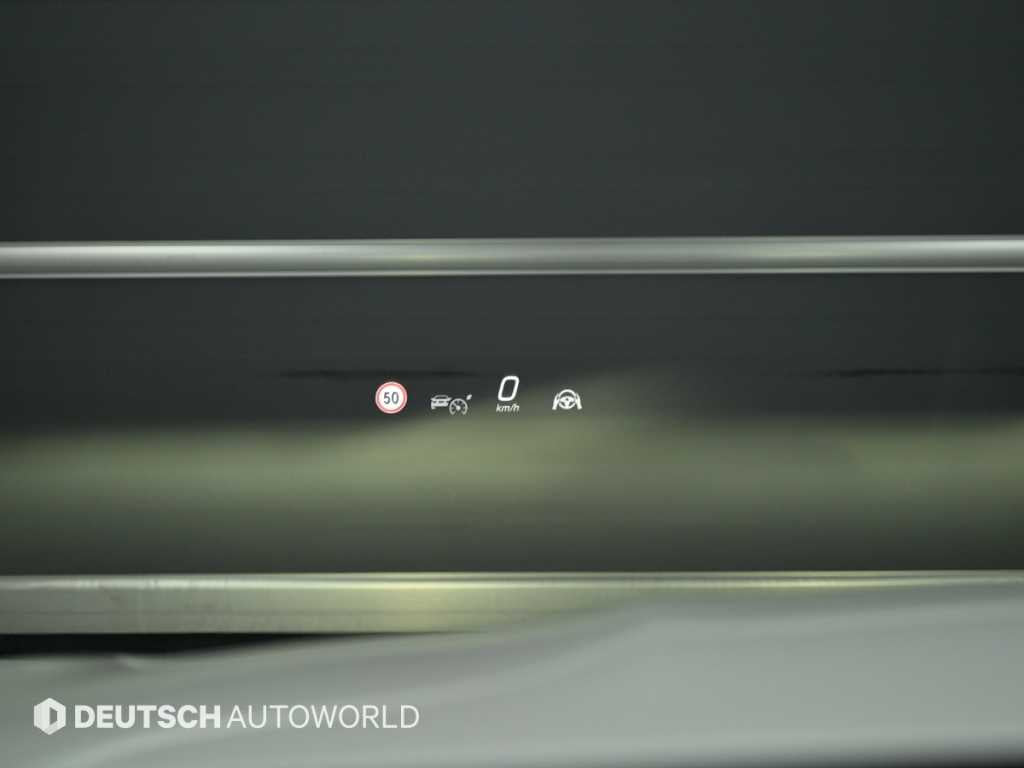 Mercedes-Benz E-Class — photo 17