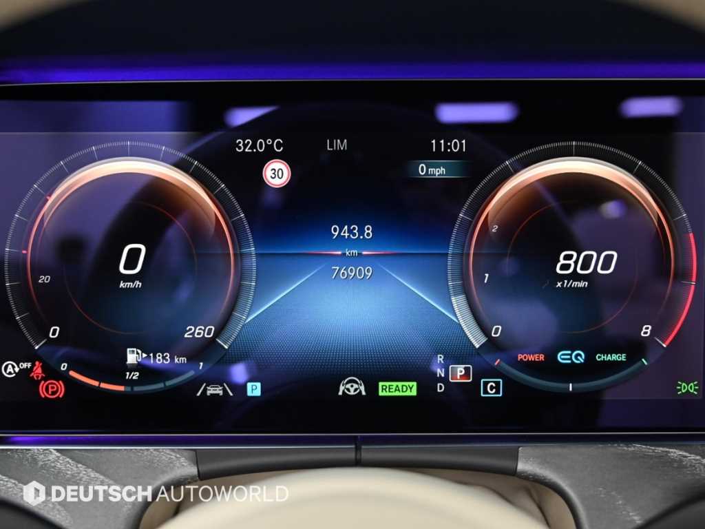 Mercedes-Benz E-Class — photo 05