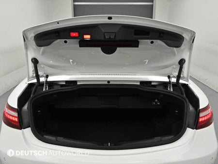 Mercedes-Benz E-Class — photo 18