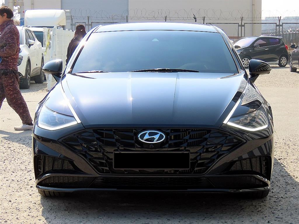Hyundai Sonata — photo 01
