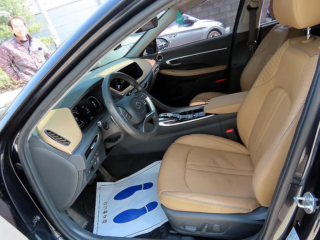 Hyundai Sonata — photo 05