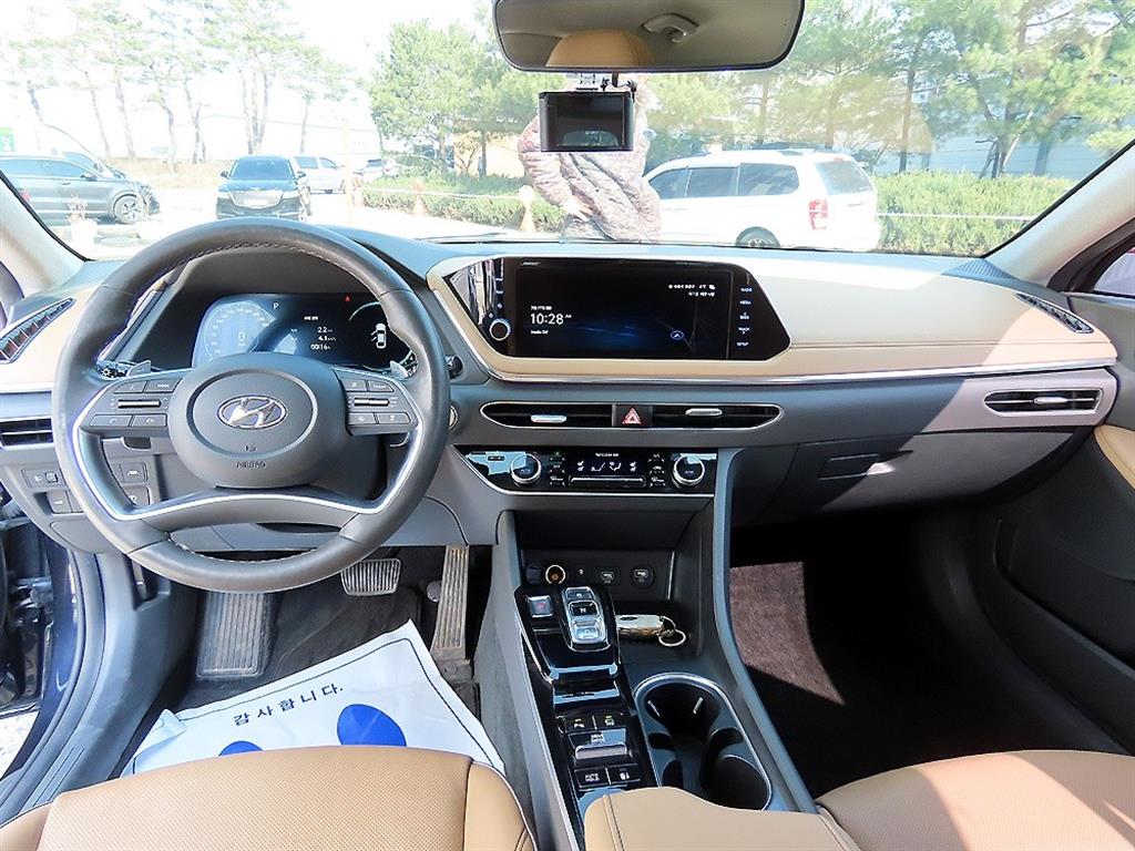 Hyundai Sonata — photo 07