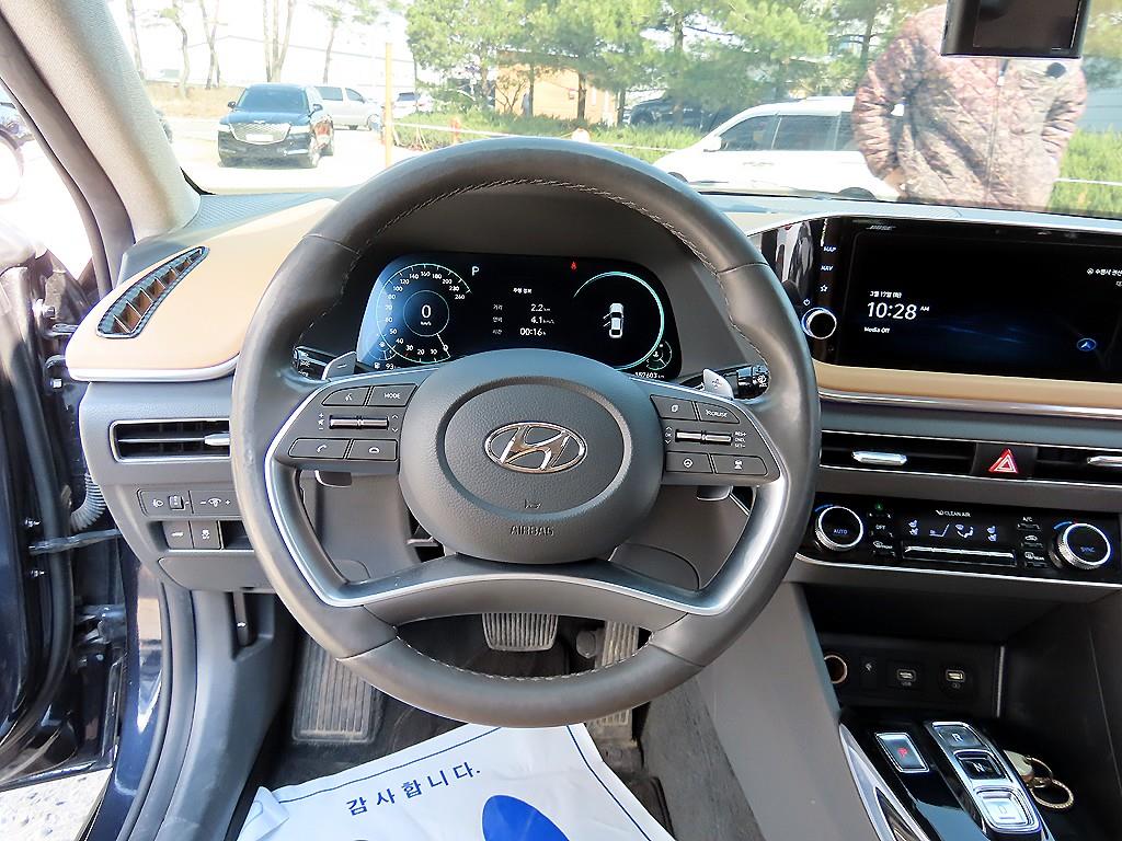 Hyundai Sonata — photo 08