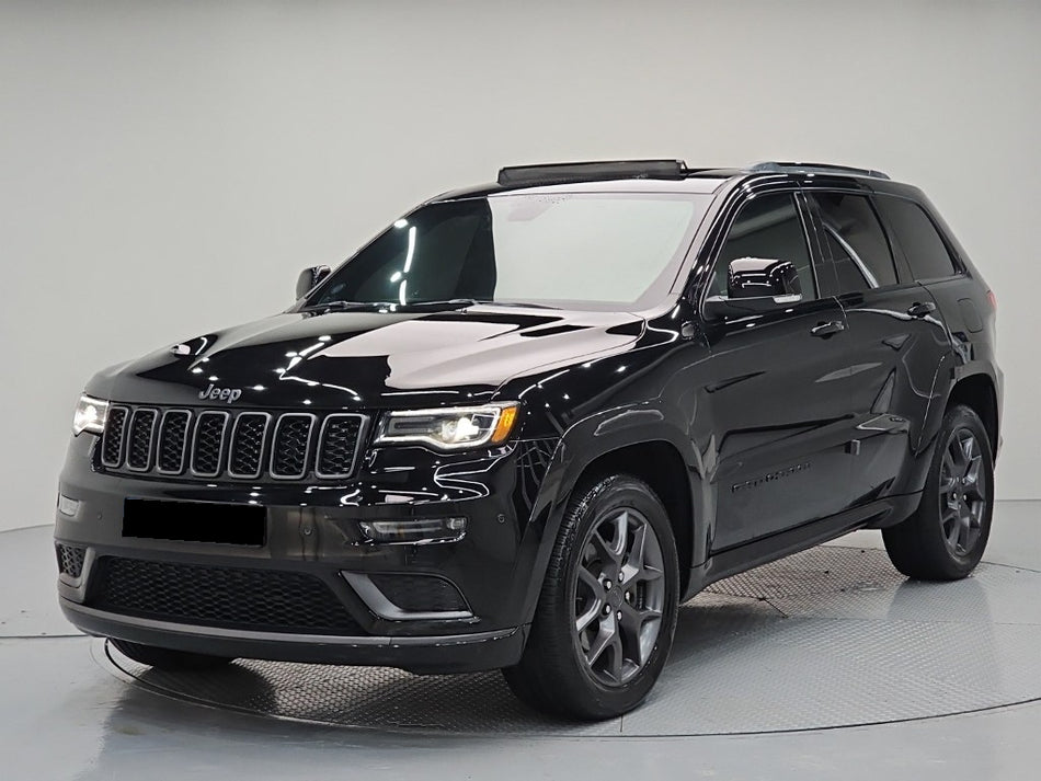 Jeep Cherokee — photo 01