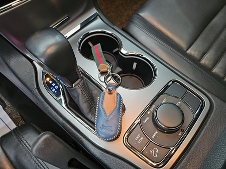 Jeep Cherokee — photo 08