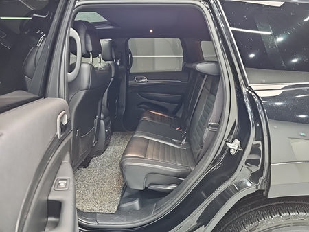 Jeep Cherokee — photo 12