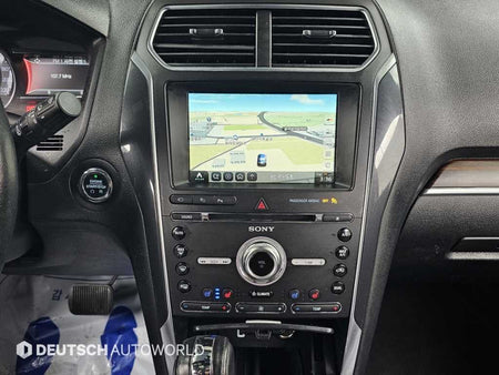 Ford Explorer — photo 14