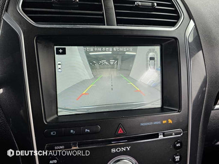 Ford Explorer — photo 15