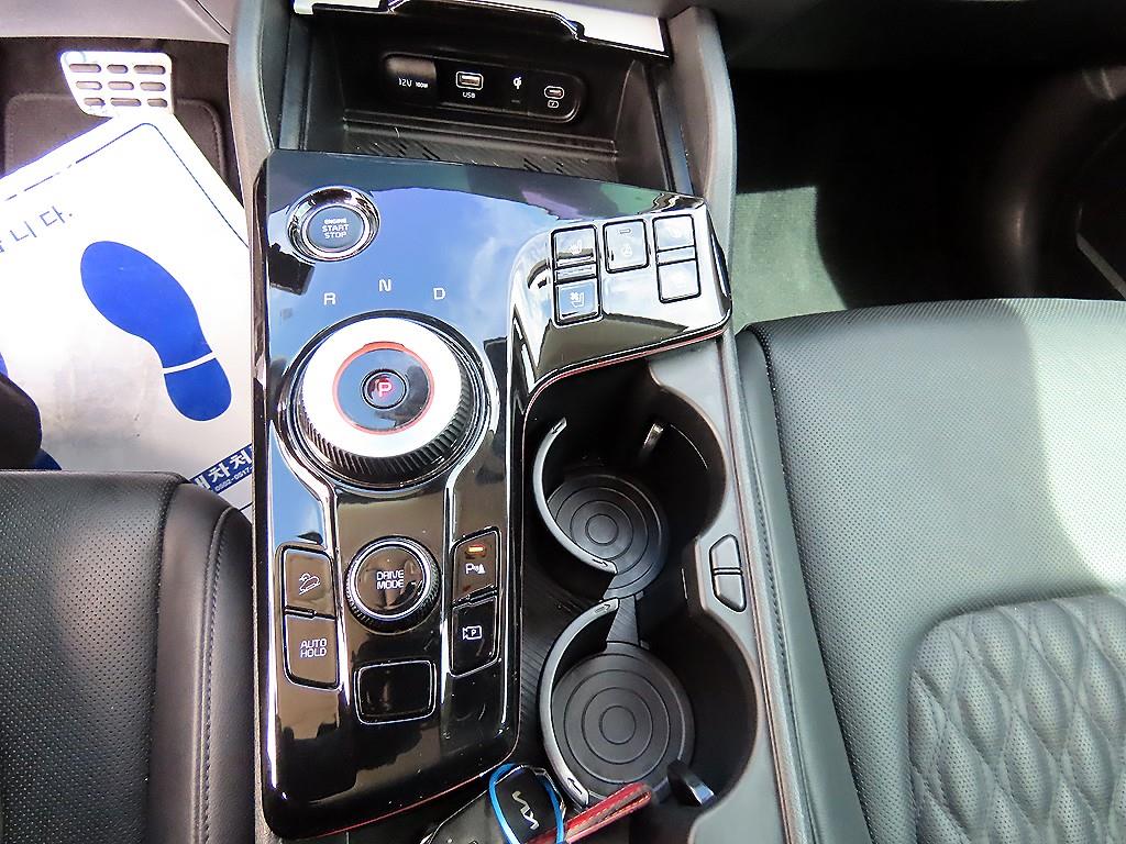 Kia Sportage — photo 10