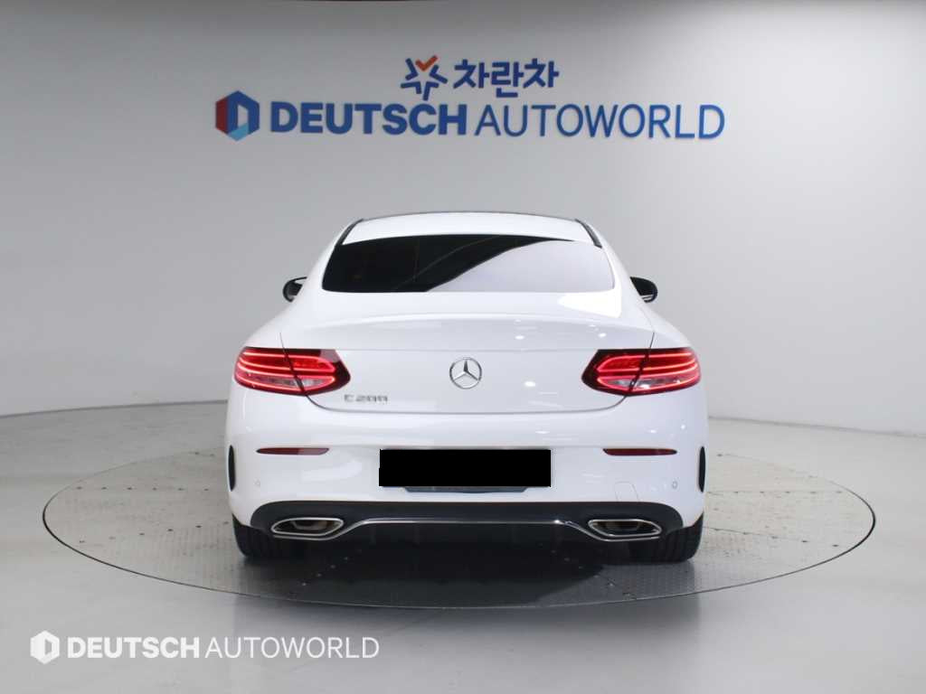 Mercedes-Benz C-Class — photo 04