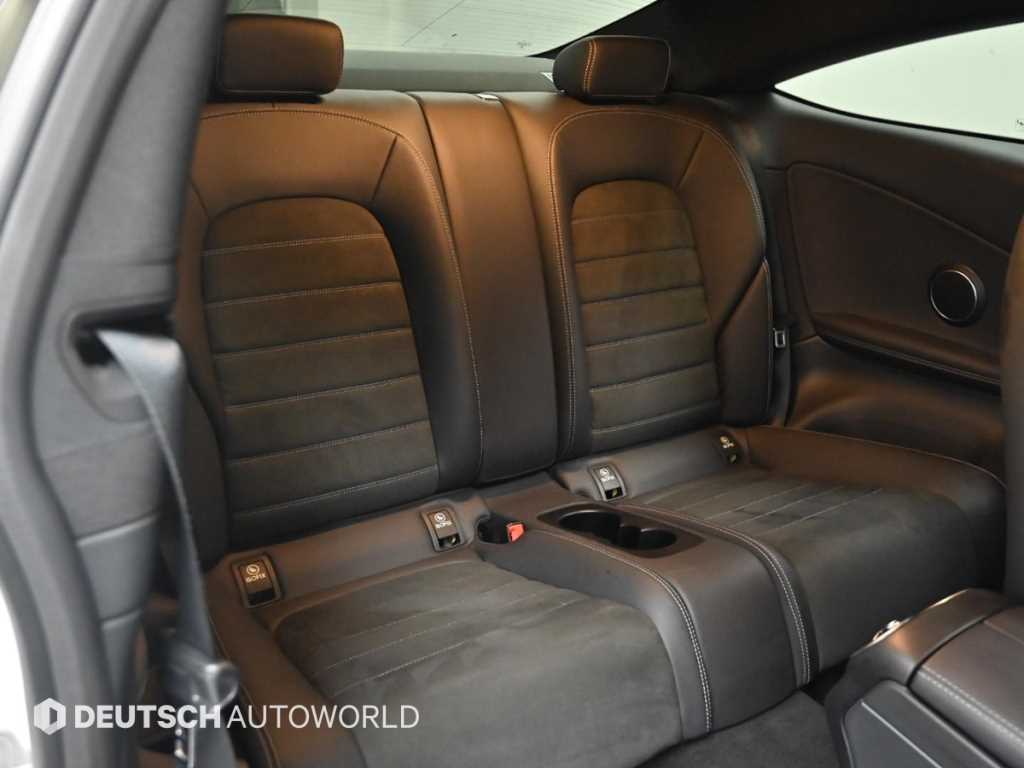 Mercedes-Benz C-Class — photo 12