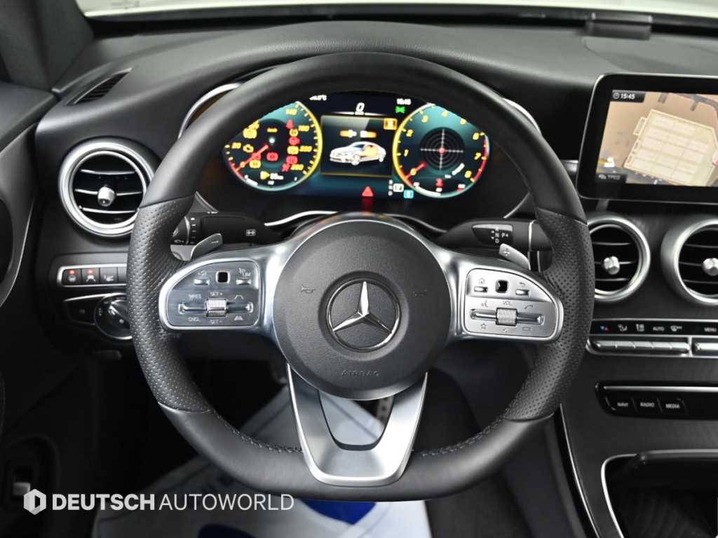 Mercedes-Benz C-Class — photo 13