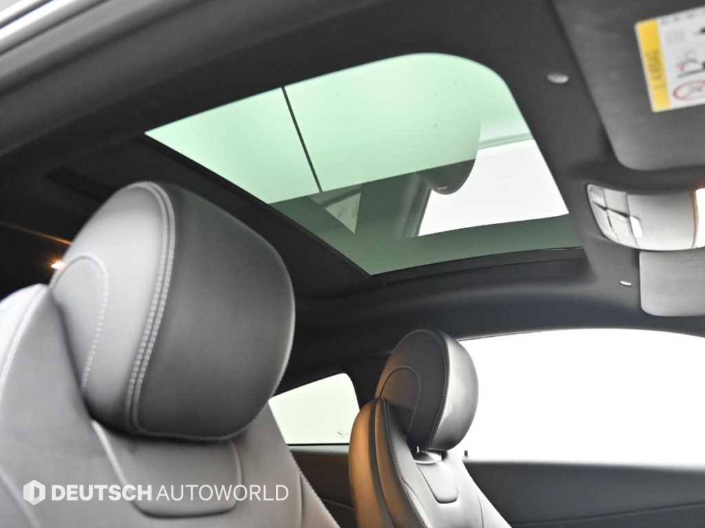 Mercedes-Benz C-Class — photo 18