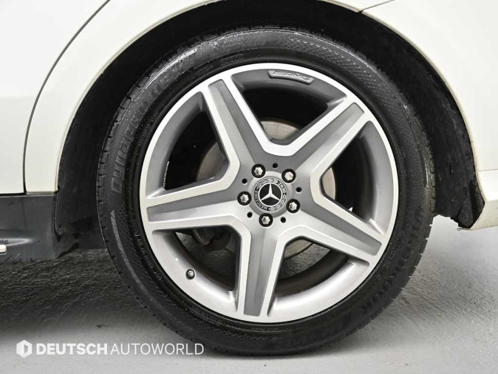 Mercedes-Benz GLE-Class — photo 05