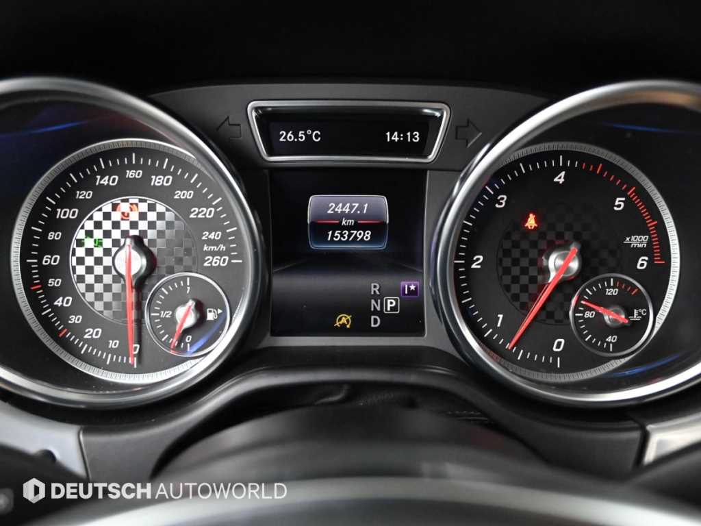 Mercedes-Benz GLE-Class — photo 08
