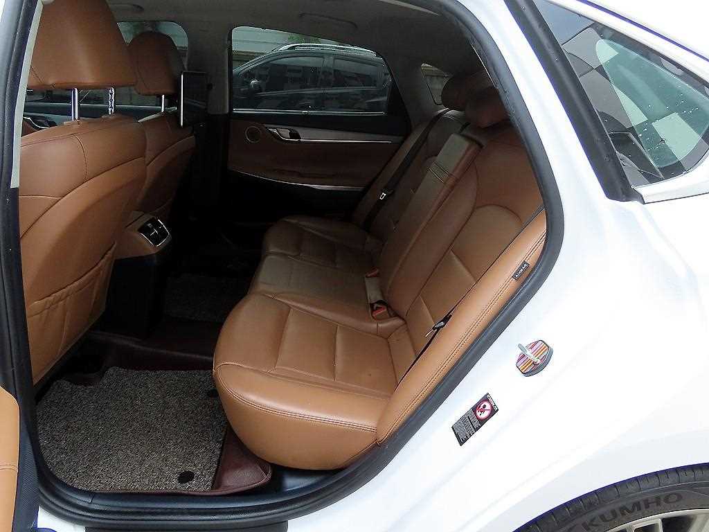 Hyundai Grandeur — photo 06
