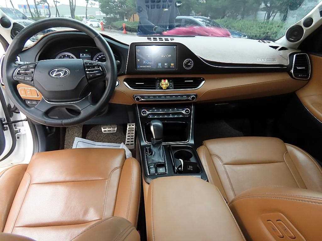 Hyundai Grandeur — photo 07